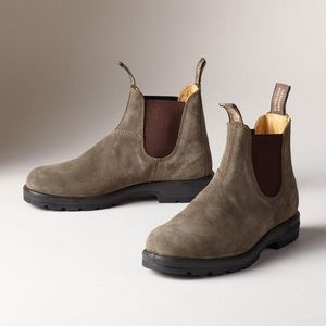 Women’s Blundstone 550 Boots